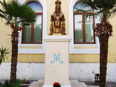 monumento madonna viggiano via cantisano pisticci