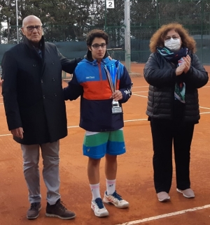 Tennis: uno spettacolare Paolo Laviola vince il “Memorial Donato Agostiano”