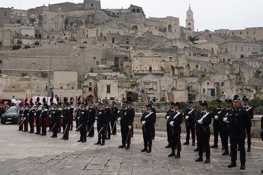 I Carabinieri celebrano il 209° annuale della fondazione dell’arma