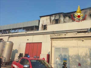 Incendio all’azienda Orma di Pisticci Scalo. Foto