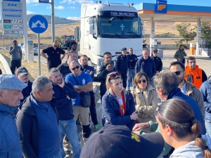 Caro gasolio, abbiamo chiesto a Bardi di convocare subito gli autotrasportatori: la Regione non può restare spettatrice