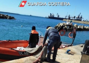 Operazione della Guardia Costiera contro la pesca illegale