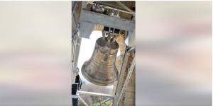 Posta sul campanile del Santuario della Madonna del Casale la campana donata ad ottobre