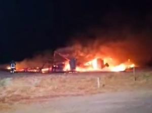 Ancora fiamme ai lidi di Scanzano: distrutto, dopo essersi salvato, lo stabilimento La Kikka