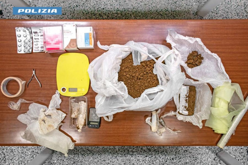 Polizia sequestra un 1,491 kg di hashish e 2 gr di cocaina: arrestato 22enne