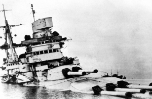 La nostra storia: 11 novembre 1940, Pisticci assiste al bombardamento della flotta italiana a Taranto davanti all&#039;asilo Bianca Fiora