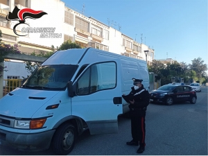 Carabinieri di Pisticci arrestano due 28enni per aver rubato un furgone
