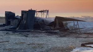 Incendio distrugge stabilimento balneare a Scanzano