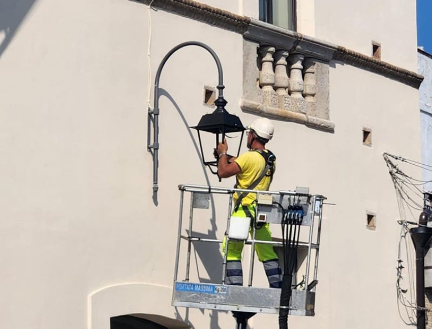 Impianto di illuminazione pubblica a Pisticci: i lavori sono ancora in corso