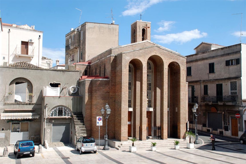 Chiesa San Rocco. Don Rosario Manco annuncia il completamento del consolidamento