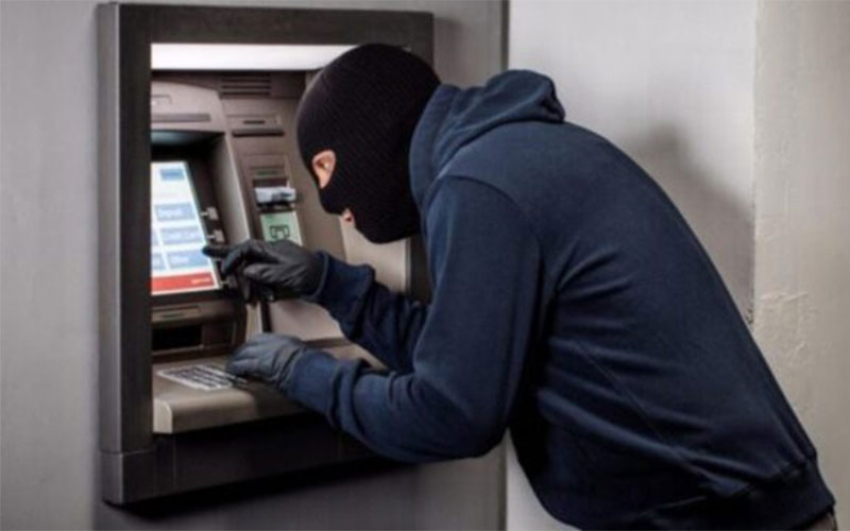 Ancora un furto ad opera della “banda del bancomat”
