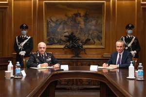 Poste Italiane e arma dei Carabinieri firmano protocollo per sicurezza e legalità nel lavoro