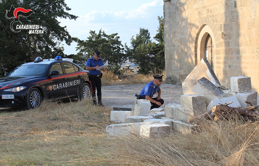Carabinieri identificano chi mandò in frantumi la statua di Cristo Salvatore a Colle Verde Timmari