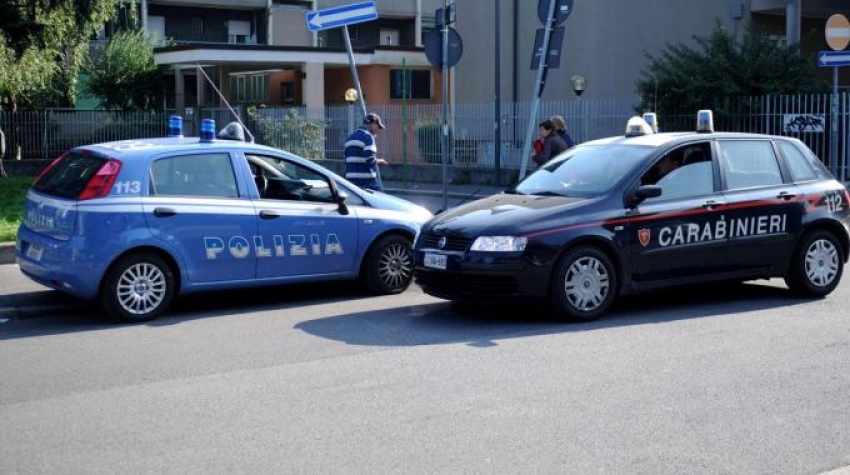 L'operazione congiunta di Carabinieri e Polizia stradale salva le memorie più care di una nonna